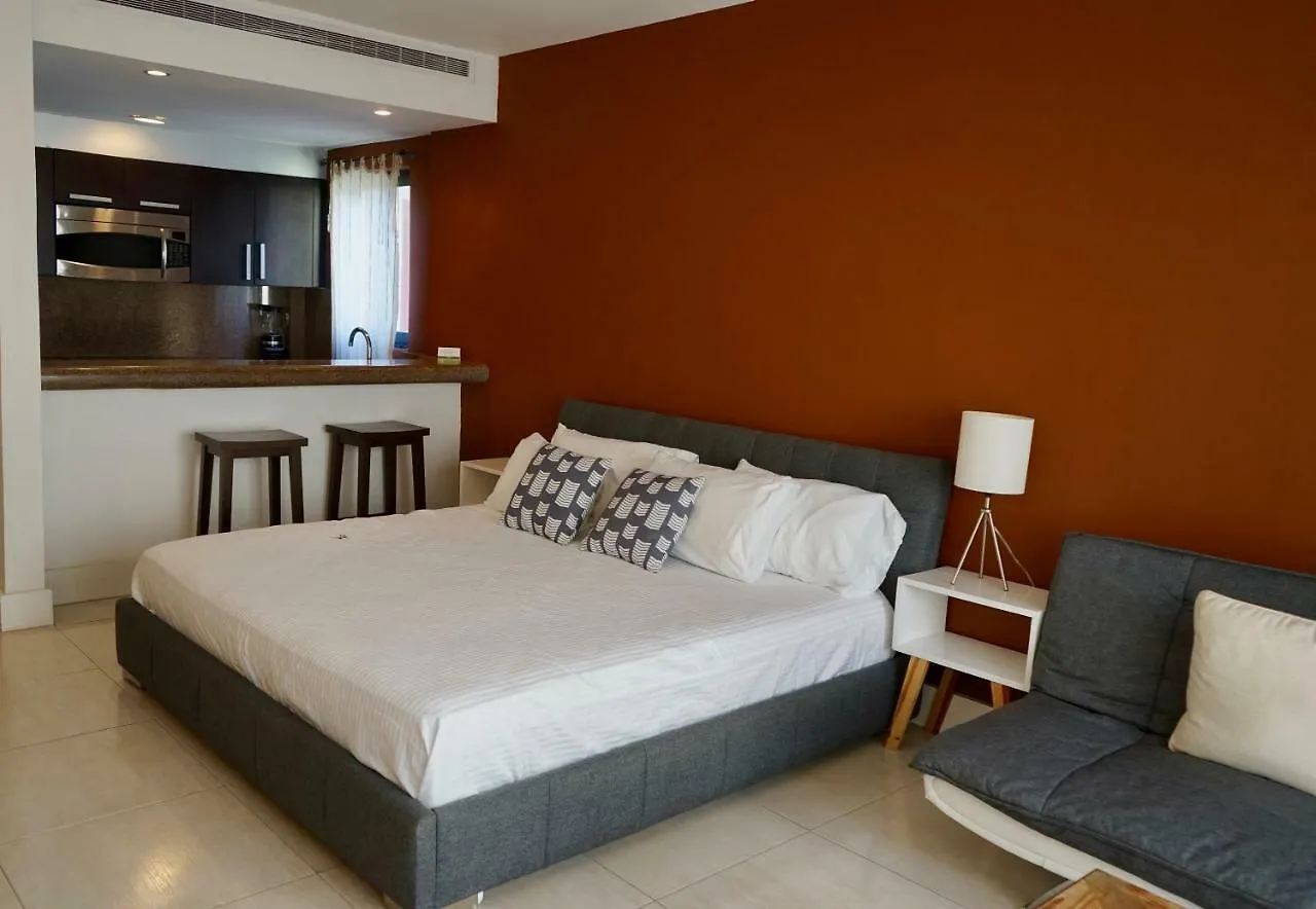 Aldea Thai By Blue Oceanfront Aparthotel Playa del Carmen